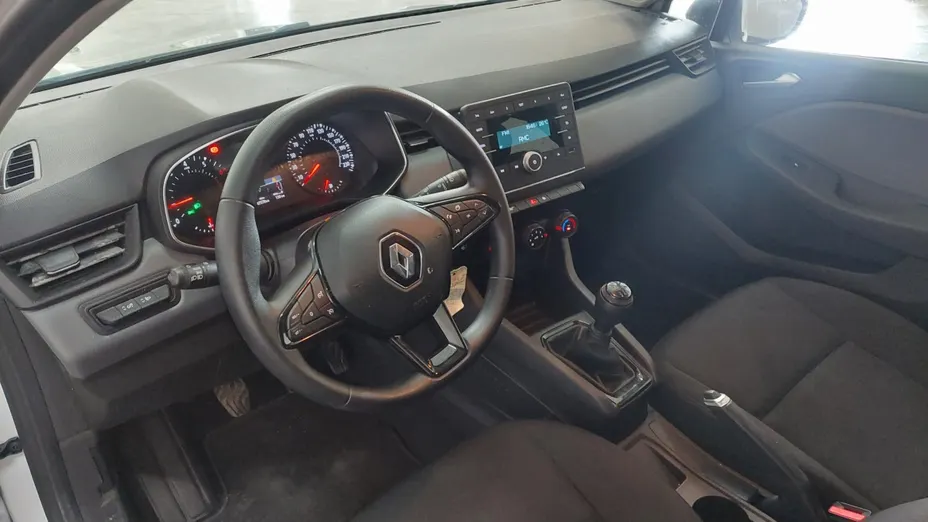 RENAULT Clio -