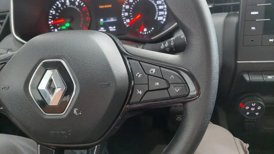 RENAULT Clio -