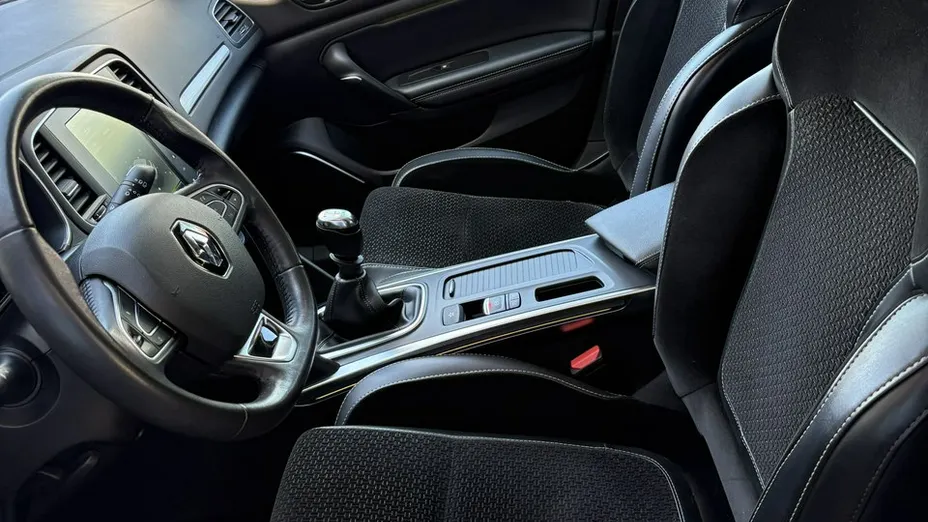 RENAULT Megane -