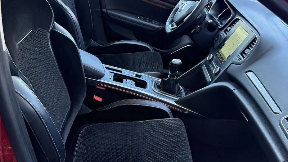 RENAULT Megane -
