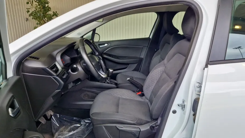 RENAULT Clio -