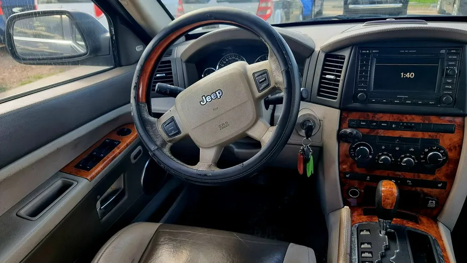 JEEP Grand Cherokee -