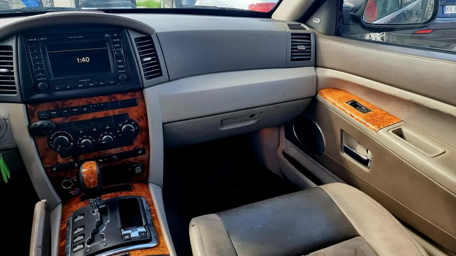 JEEP Grand Cherokee -