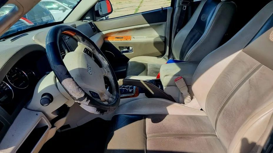 JEEP Grand Cherokee -