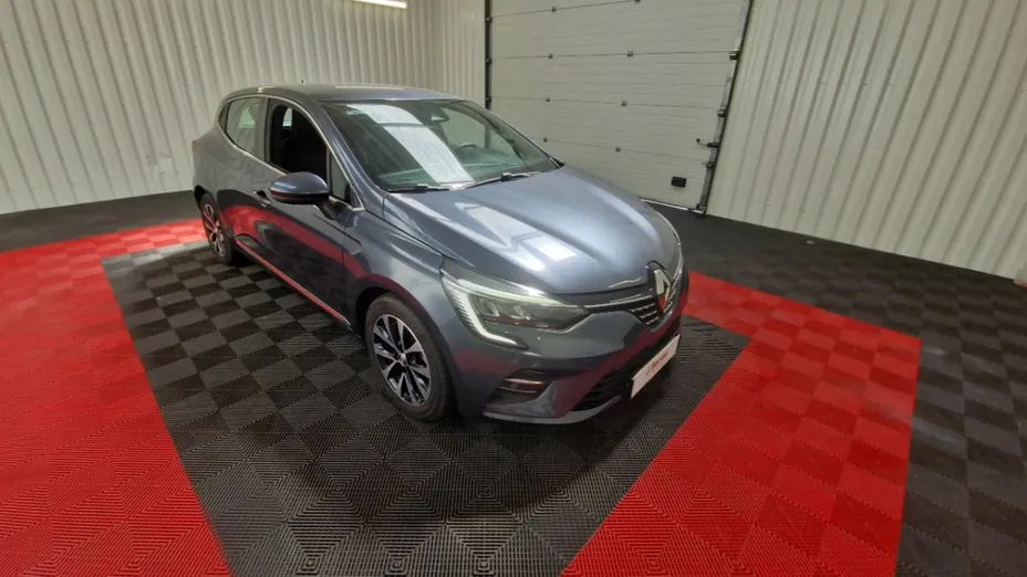RENAULT Clio -