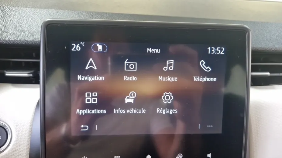 RENAULT Clio -