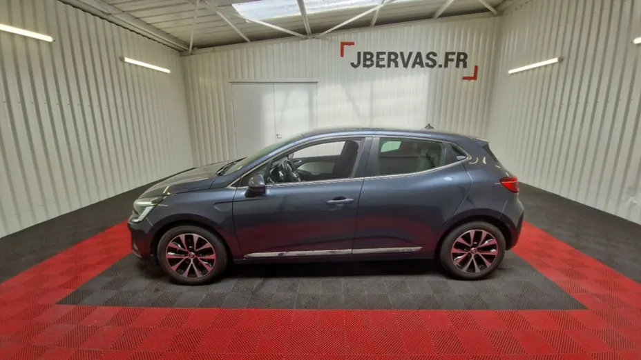 RENAULT Clio -