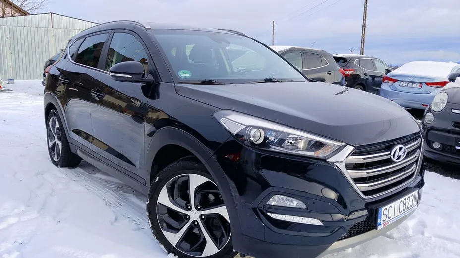 HYUNDAI Tucson -