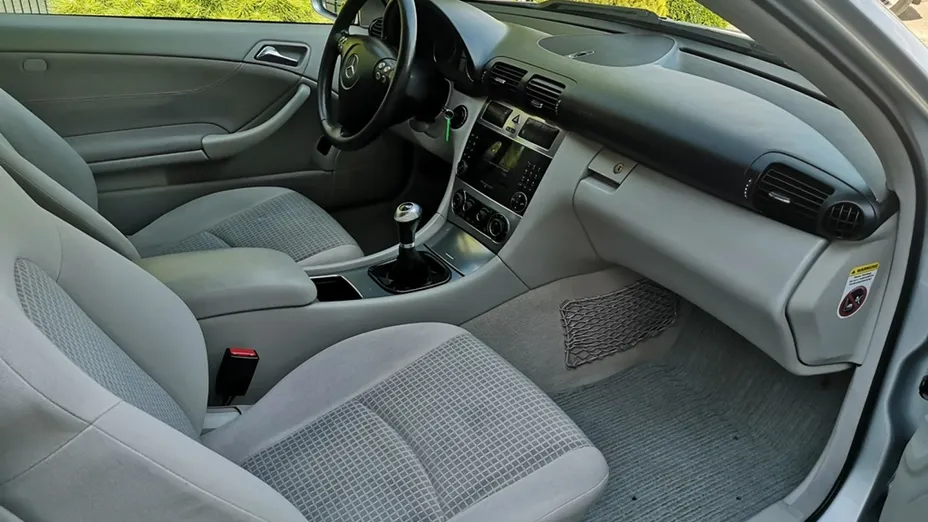 MERCEDES-BENZ C Klasa -