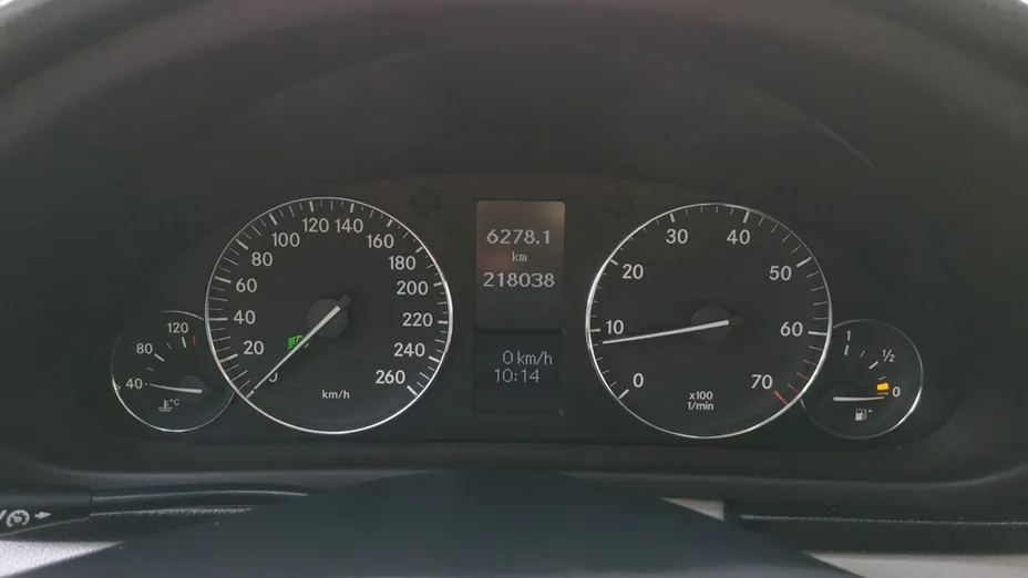 MERCEDES-BENZ C Klasa -