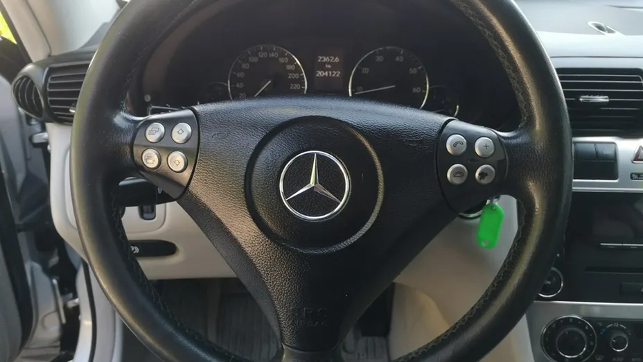 MERCEDES-BENZ C Klasa -