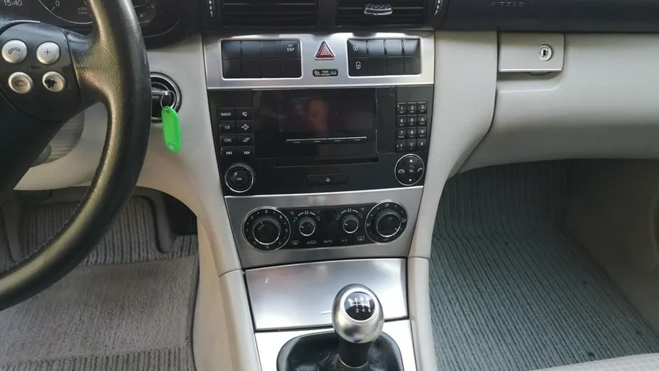 MERCEDES-BENZ C Klasa -