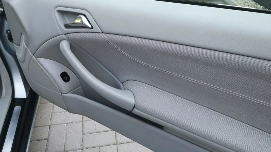 MERCEDES-BENZ C Klasa -