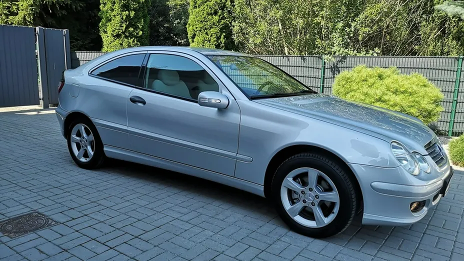 MERCEDES-BENZ C Klasa -