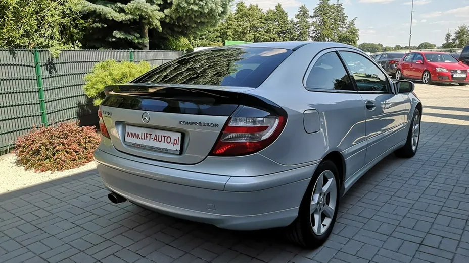 MERCEDES-BENZ C Klasa -
