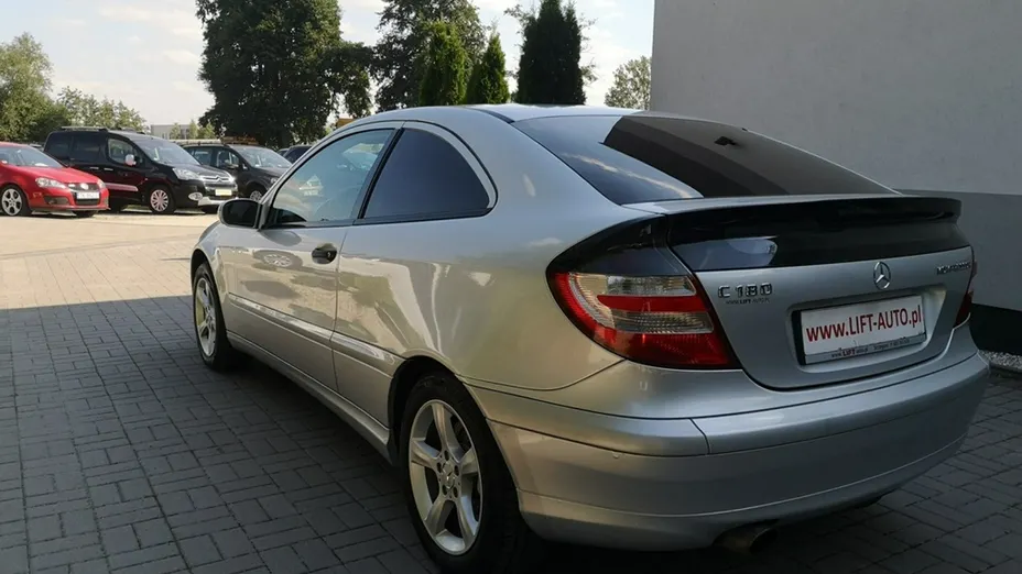 MERCEDES-BENZ C Klasa -