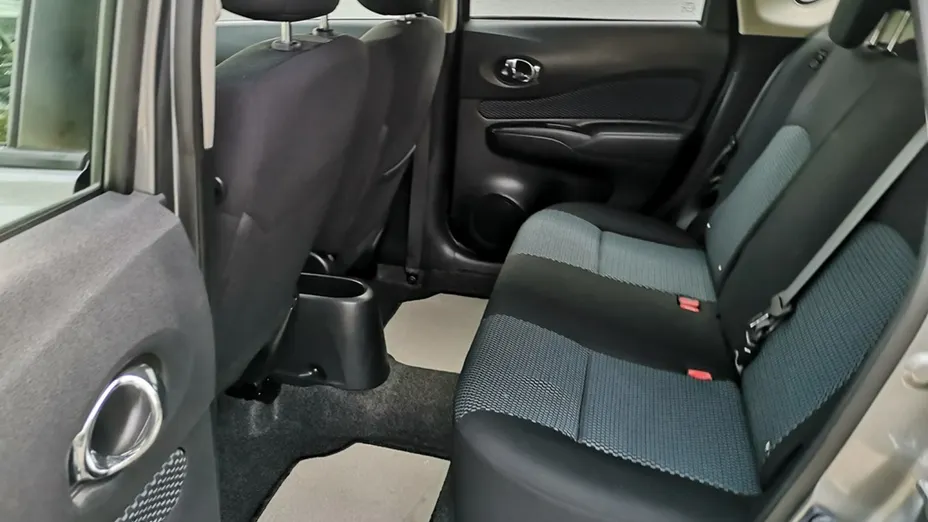 NISSAN Note -