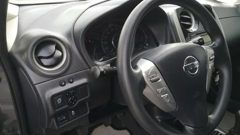 NISSAN Note -