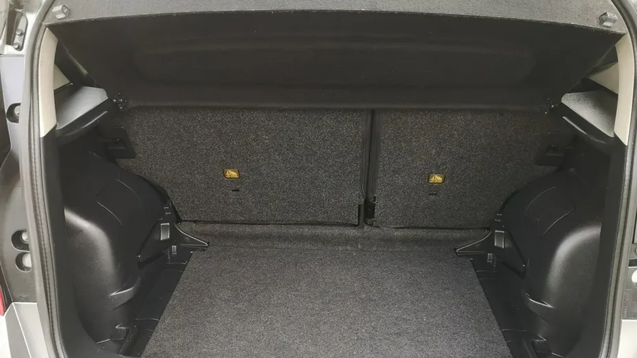 NISSAN Note -