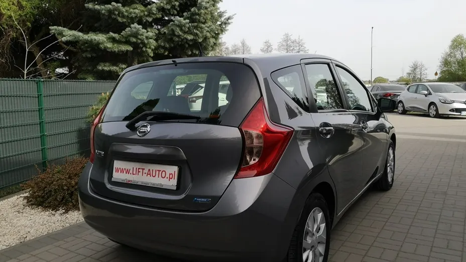 NISSAN Note -