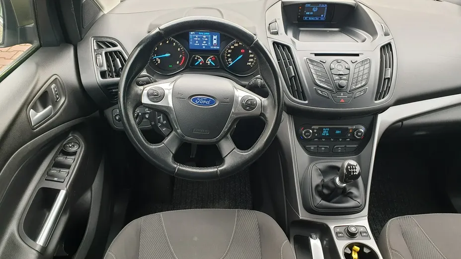 FORD Kuga -