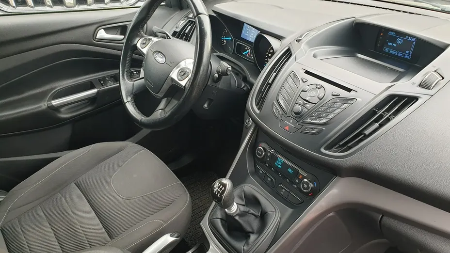 FORD Kuga -