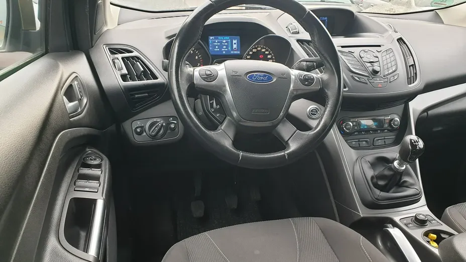 FORD Kuga -