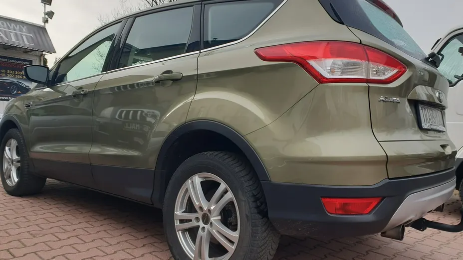 FORD Kuga -