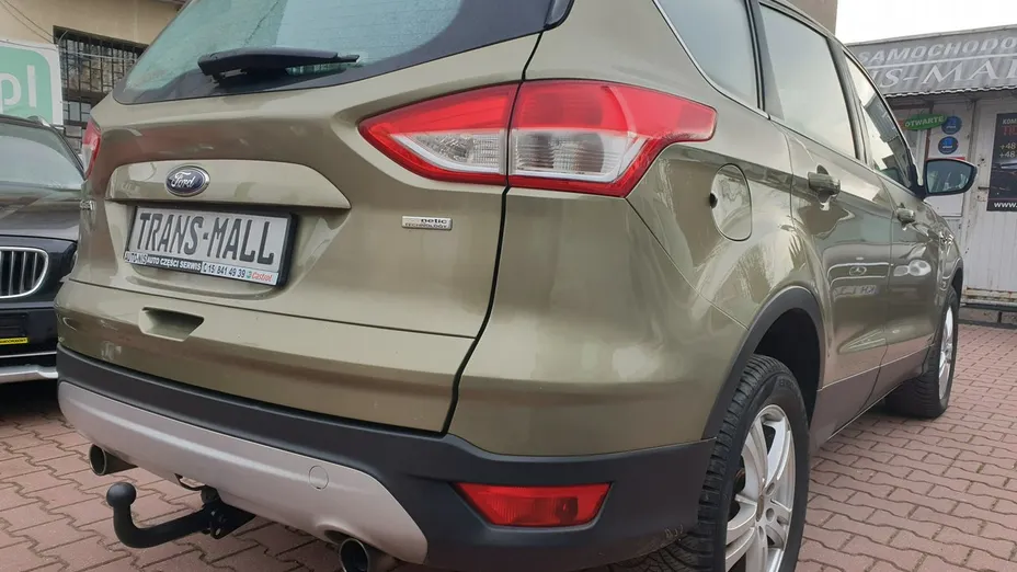 FORD Kuga -