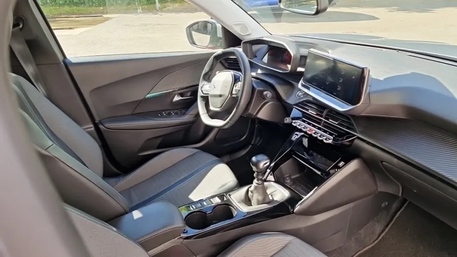 PEUGEOT 2008 -