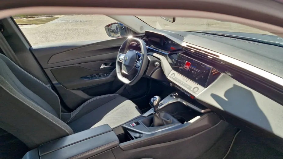 PEUGEOT 308 -