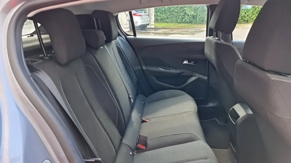 PEUGEOT 308 -