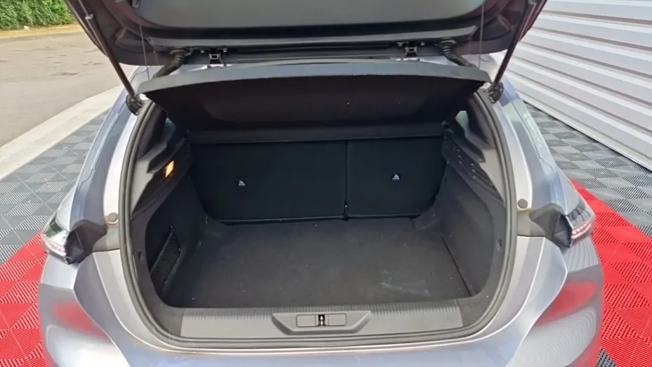 PEUGEOT 308 -