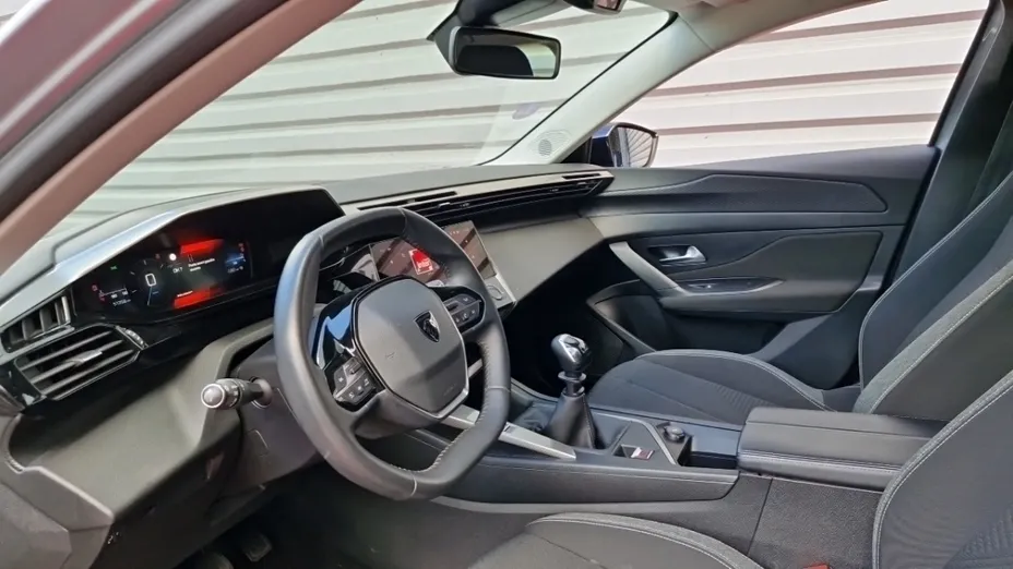 PEUGEOT 308 -