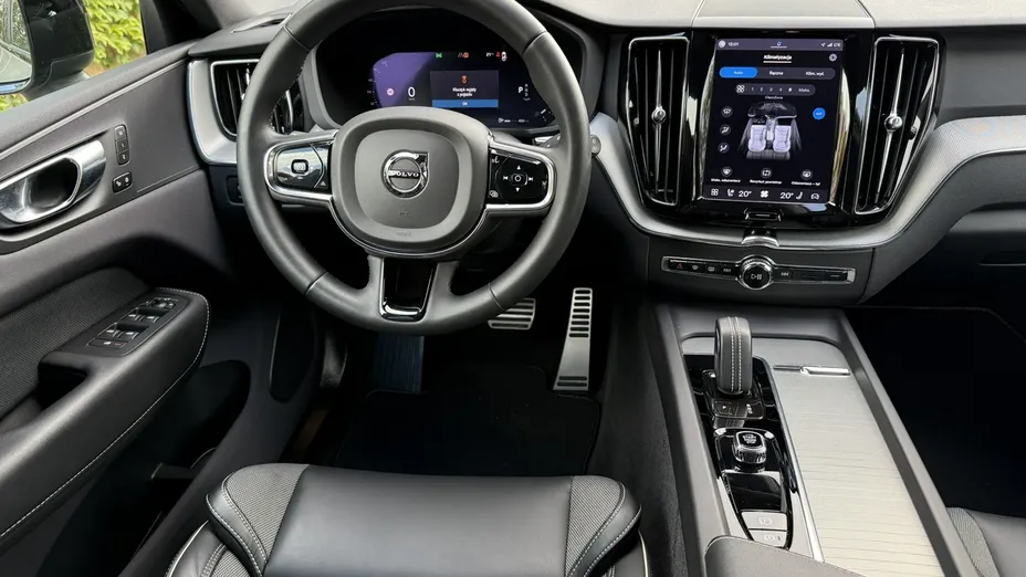 VOLVO XC60 -