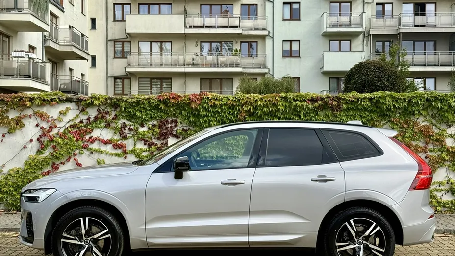 VOLVO XC60 -