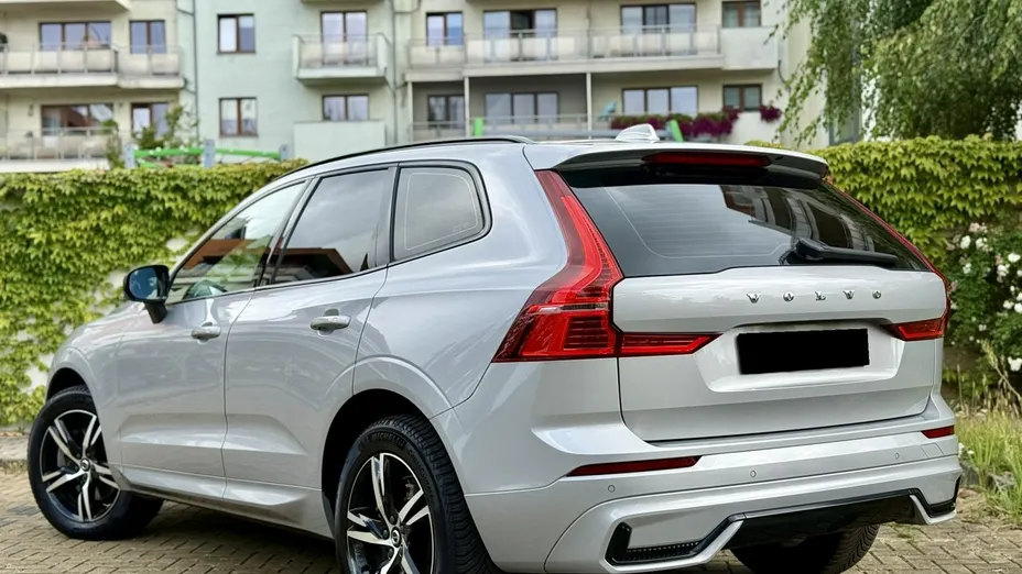VOLVO XC60 -