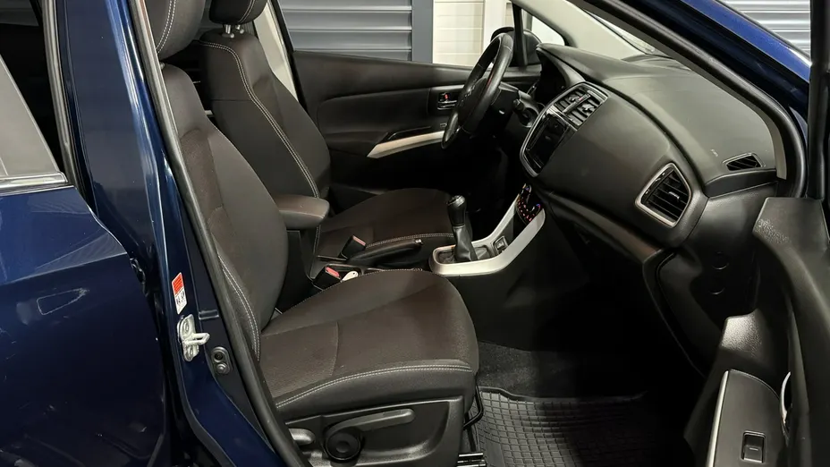 SUZUKI S-Cross -