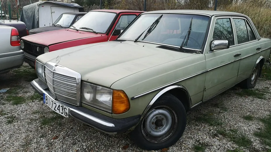 MERCEDES-BENZ 123 -