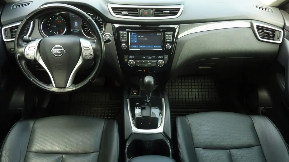 NISSAN X-Trail -