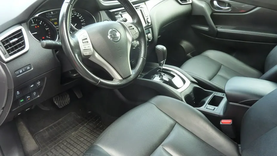 NISSAN X-Trail -