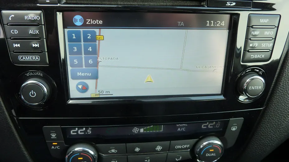 NISSAN X-Trail -
