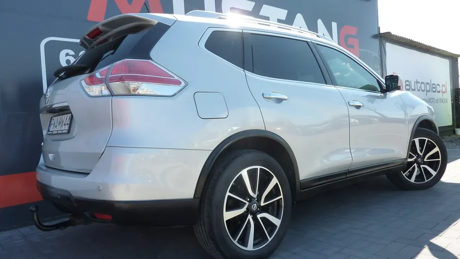 NISSAN X-Trail -