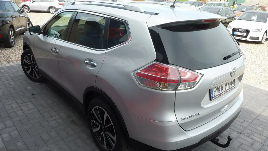 NISSAN X-Trail -