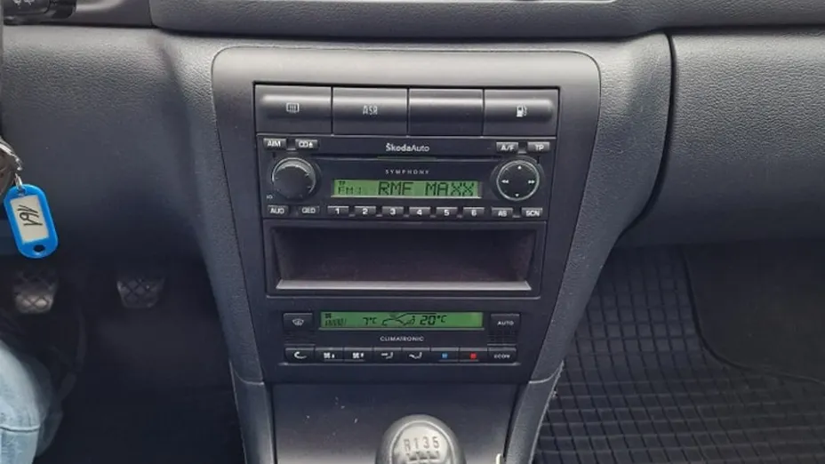 SKODA Octavia -
