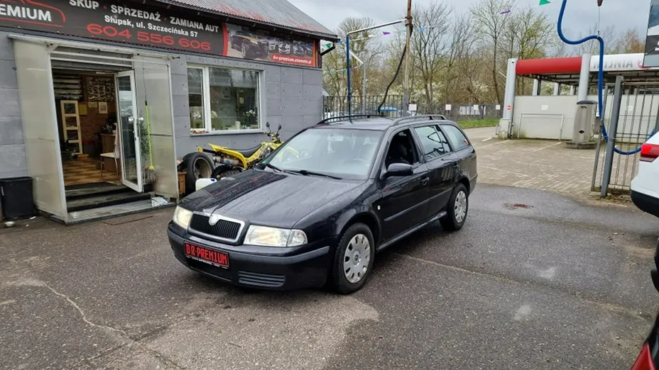 SKODA Octavia -