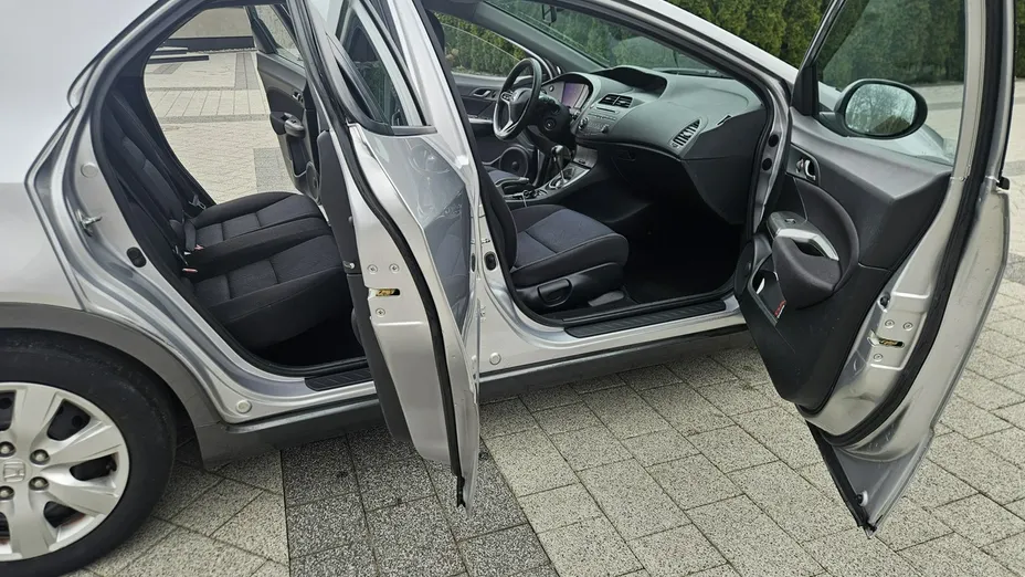 HONDA Civic -
