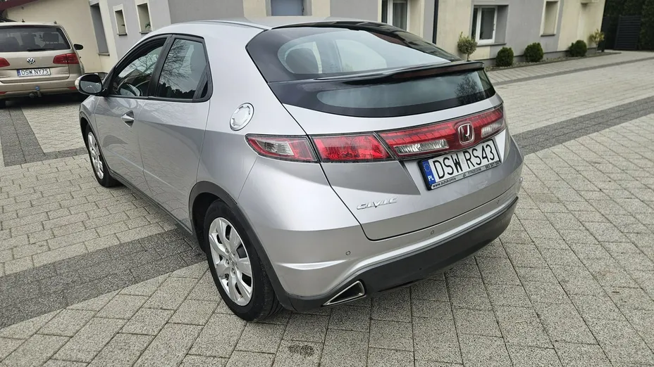 HONDA Civic -