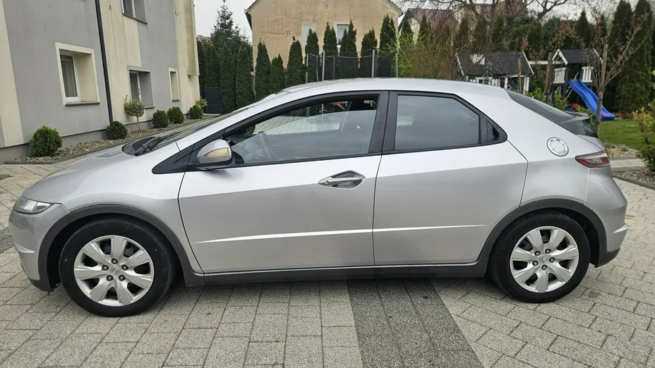 HONDA Civic -
