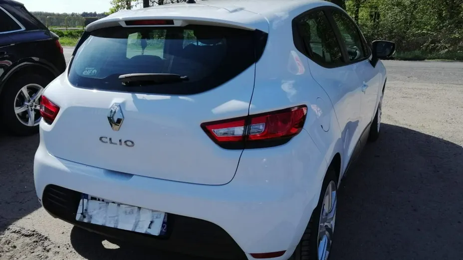 RENAULT Clio -